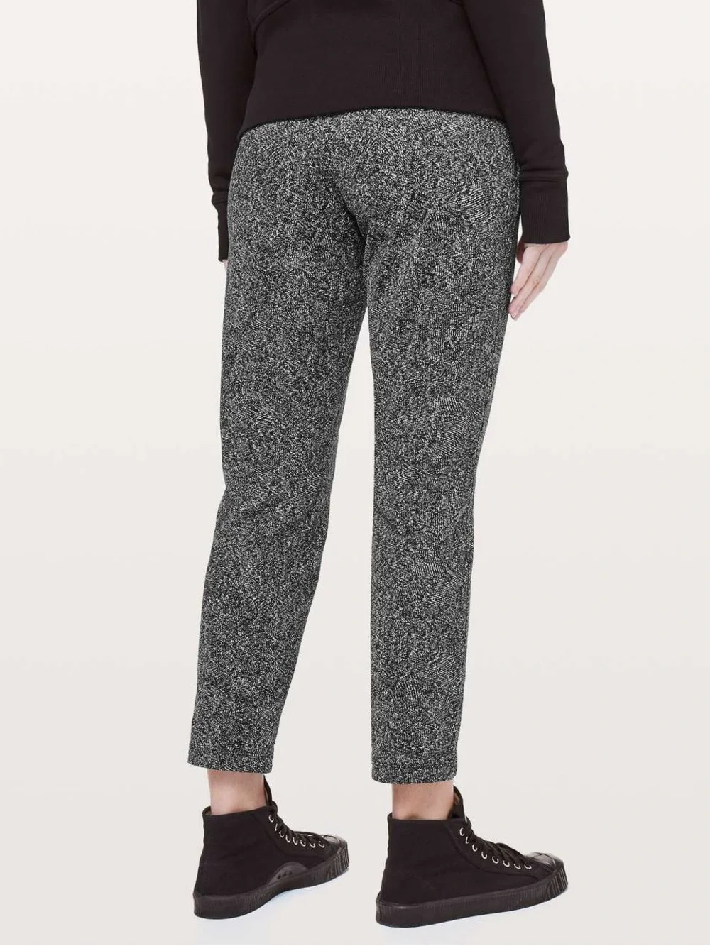 Lululemon On The Fly Pant 28